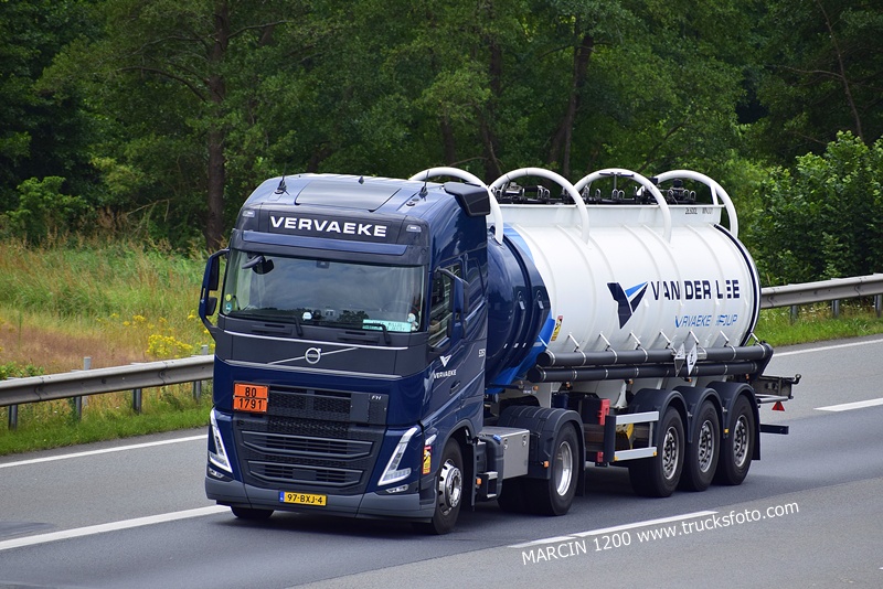 _DSC9097 VERVAEKE-crop-VOLVO FH5.JPG