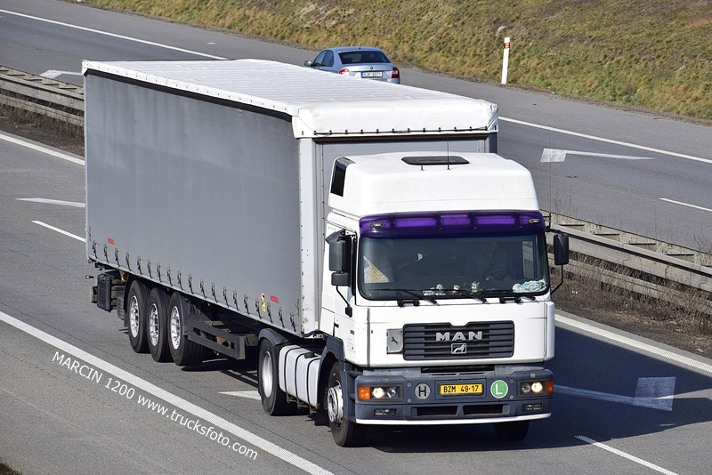 _DSC2297 MAN F2000-crop----------.JPG