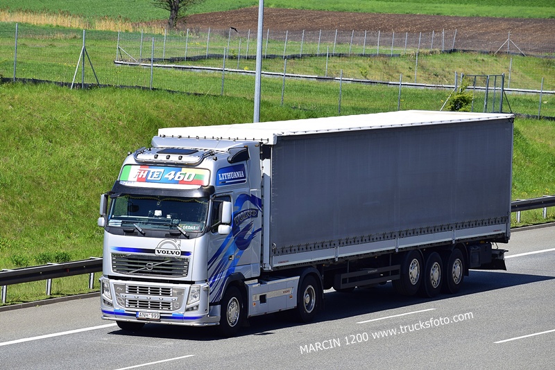 VOLVO FH3-crop---------.JPG