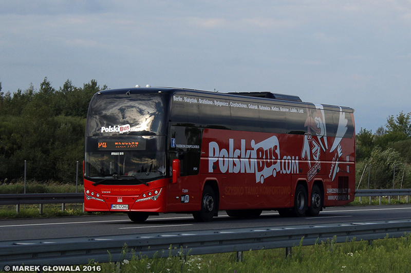 Plaxton Elite - PolskiBus.jpg