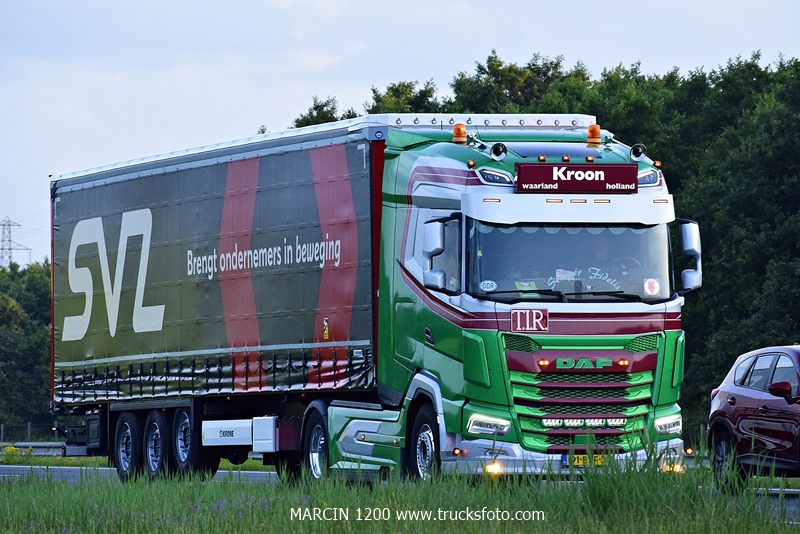 _DSC1209 KROON-crop-DAF XG.JPG