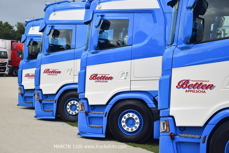 _DSC1414 BETTEN-crop---------.JPG