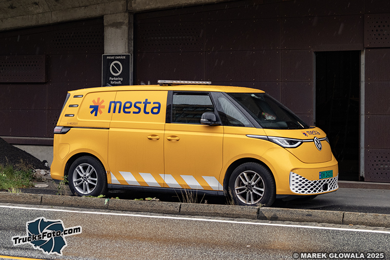 Volkswagen ID. Buzz Cargo - Mesta.jpg