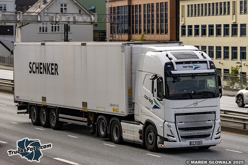 Volvo FH5 - Nor-Log.jpg