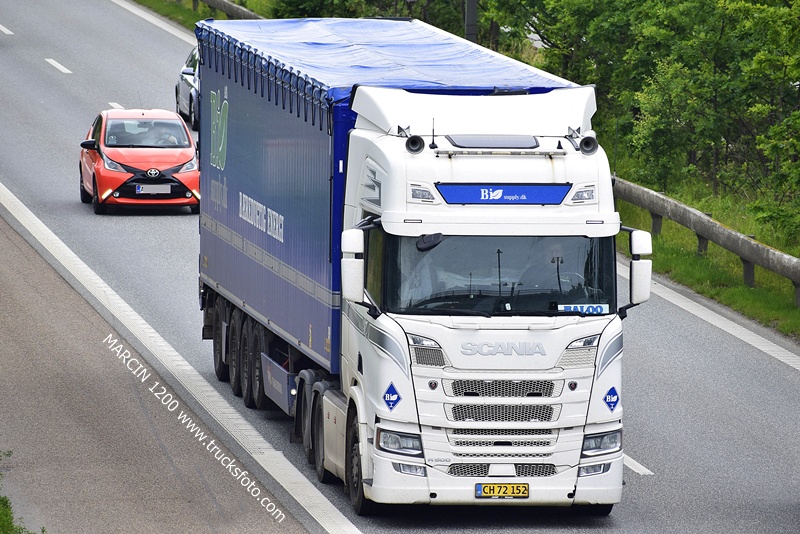 _DSC4708 BIO-crop-SCANIA R500 NG.JPG