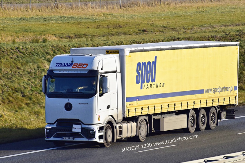 _DSC7769 TRANSBED-crop-ActrosL ProCabin.JPG