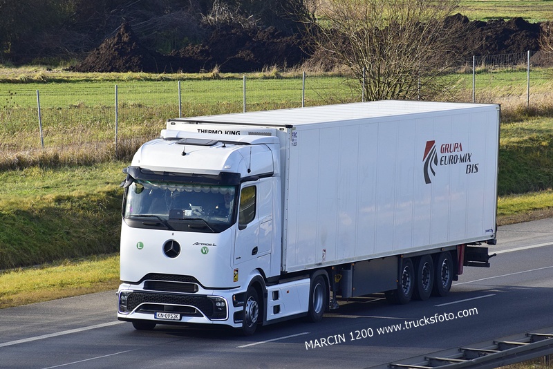 _DSC7947 GRUPA EURO MIX BIS-crop-ActrosL ProCabin.JPG