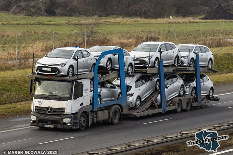 Mercedes-Benz Actros  CMPL.jpg