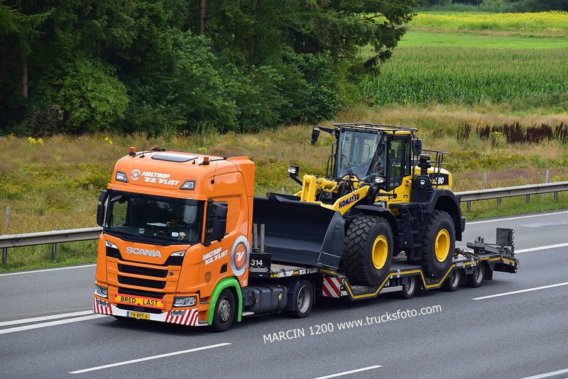 _DSC9418 HOLTROP V.D.VLIST-crop-SCANIA R NG.JPG