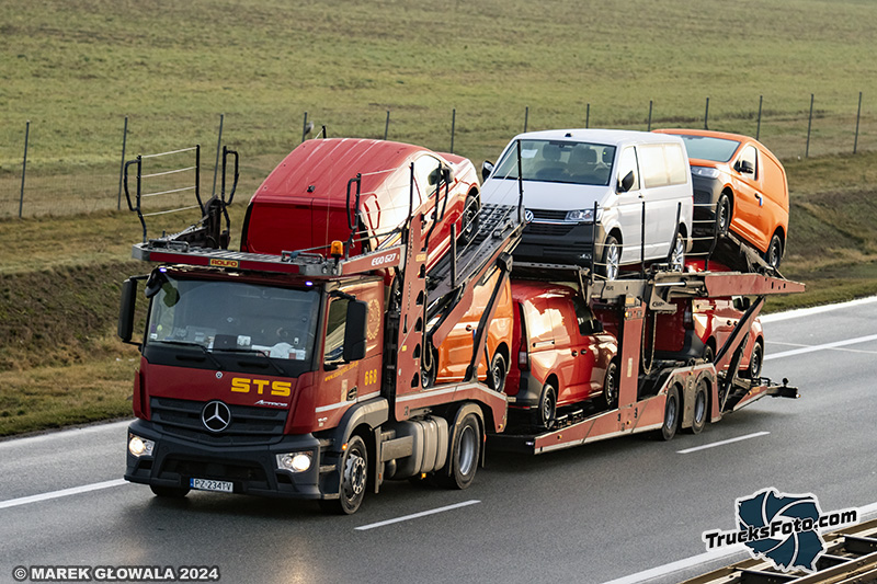 Mercedes-Benz Actros - STS 668.jpg
