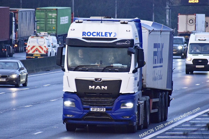 _DSC9212 ROCKLEY-crop-MAN TGX II.JPG