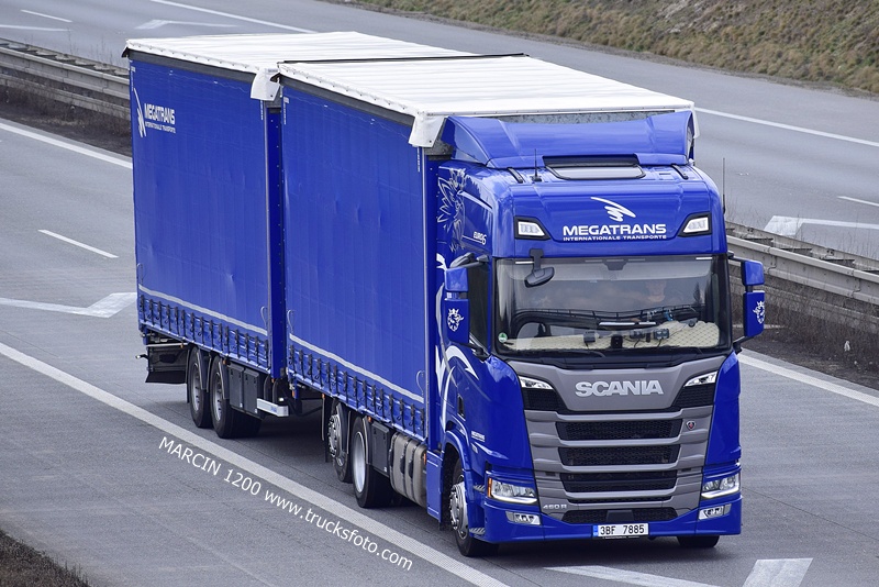 _DSC2881 MEGATRANS-crop-SCANIA R450 NG.JPG