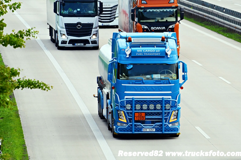 DSC_0056 MK CARGO OIL FUEL TRANSPORT(czechy).JPG