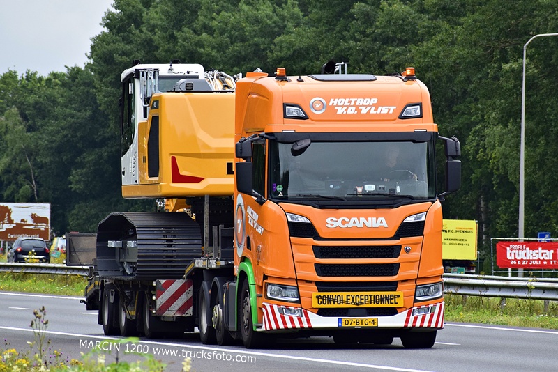 _DSC0442 HOLTROP V.D.VLIST-crop-SCANIA R NG.JPG
