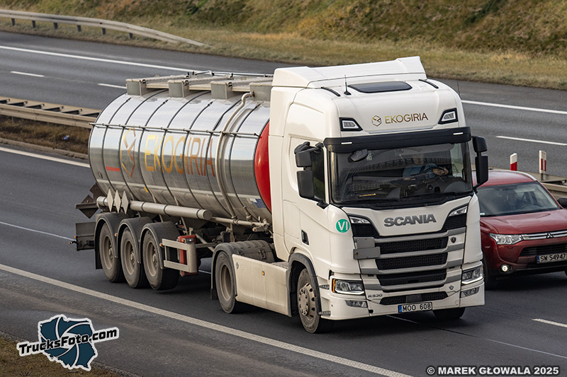 Scania R530 V8 - Ekogiria.jpg