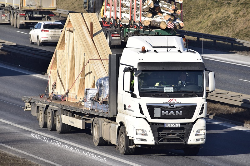 _DSC1005 ZIMMERMANN HAUS-crop-MAN TGX.JPG