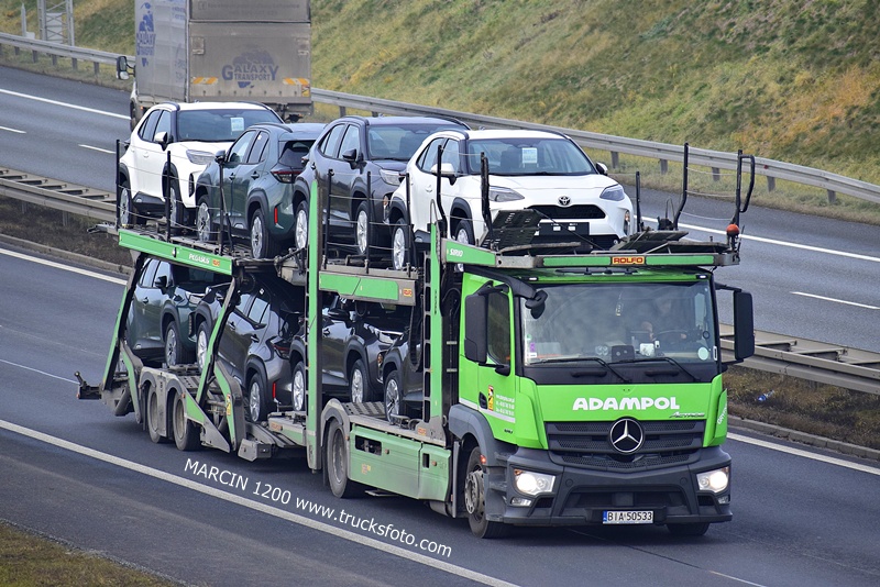 _DSC8670 ADAMPOL-crop-ACTROS.JPG