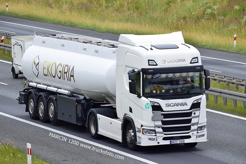 _DSC00011 (1038) EKOGIRIA-crop-SCANIA R530 V8.JPG