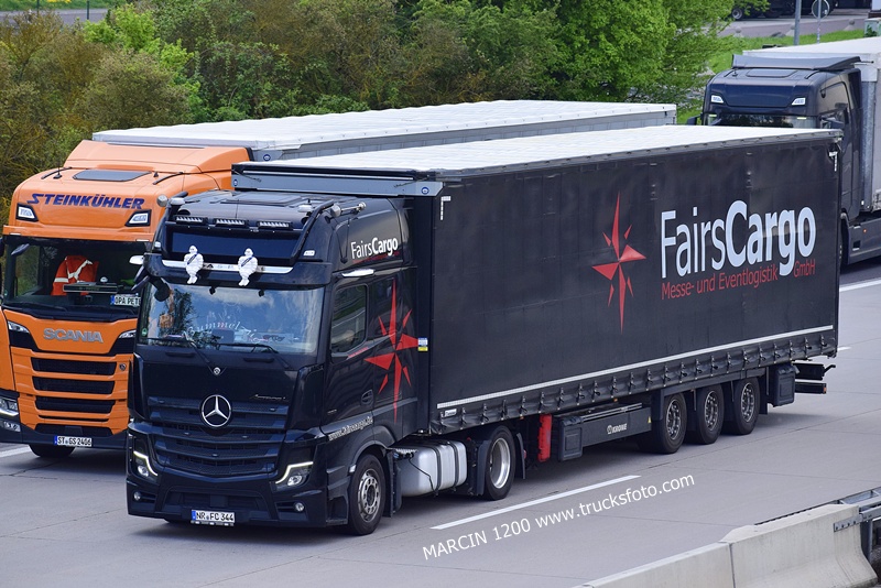 _DSC5129 FAIRSCARGO-crop-ActrosL MP5.JPG