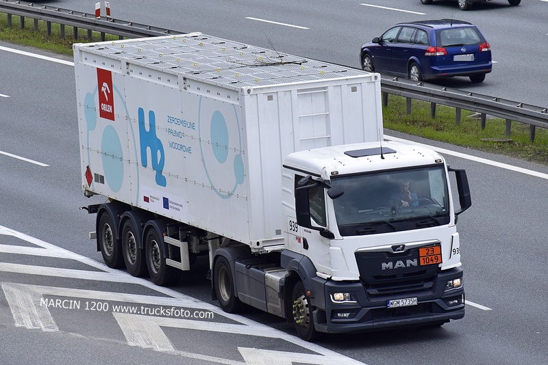 _DSC00011 (357) ORLEN-crop-MAN TGS II.JPG