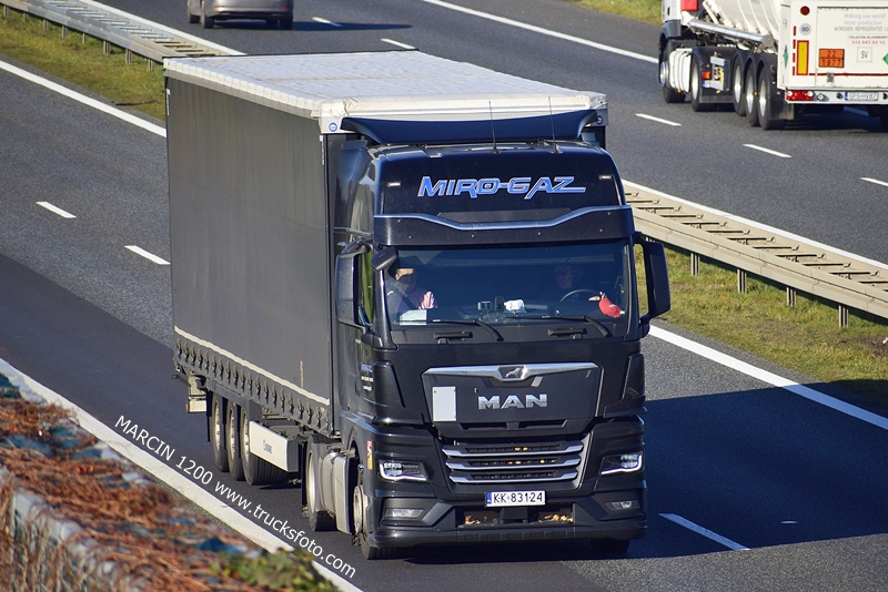 _DSC3871 MIRO-GAZ-crop-MAN TGX II.JPG