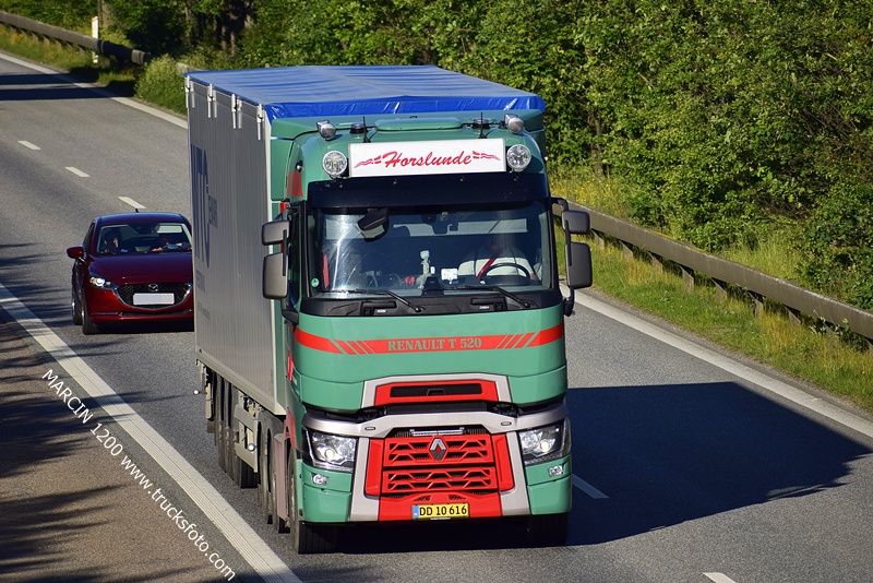 _DSC4991 HORSLUNDE-crop-RENAULT RANGE-T 520.JPG