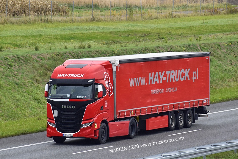 _DSC3036 HAY-TRUCK-crop-IVECO S-WAY.JPG