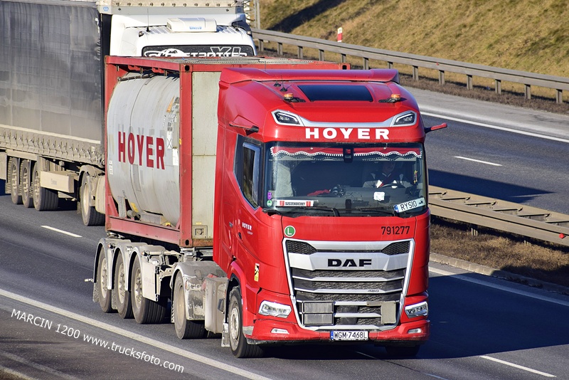 _DSC0936 HOYER-crop-DAF XG.JPG