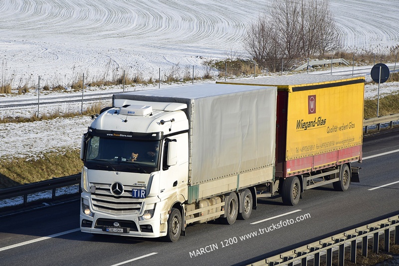 _DSC4126 ACTROS MP4 MD-crop----.JPG