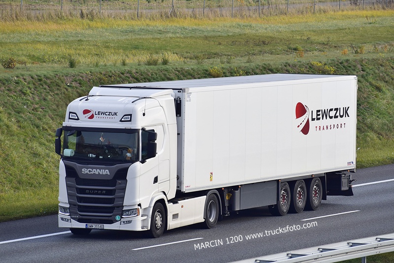 _DSC4257 LEWCZUK-crop-SCANIA S460.JPG