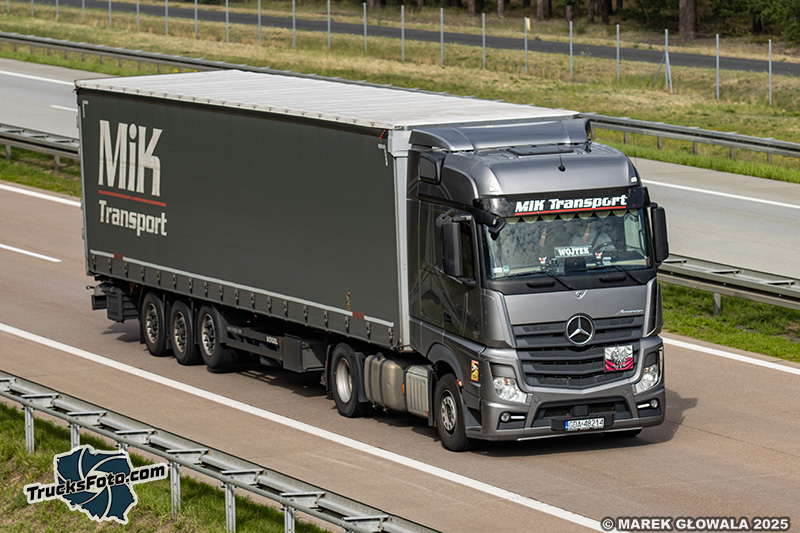 Mercedes-Benz Actros - MIK.jpg