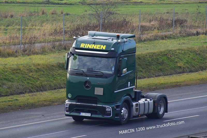 _DSC8876 RINNEN-crop-ActrosL ProCabin.JPG