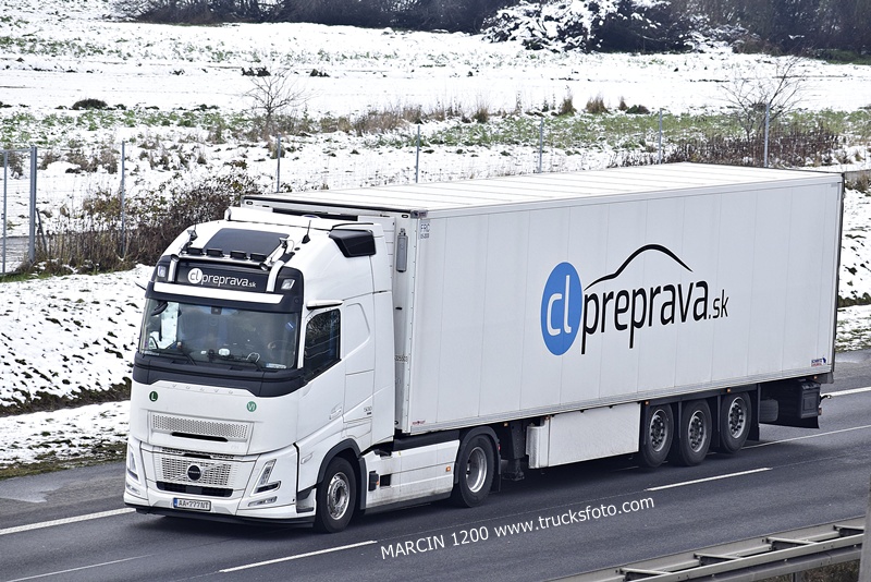 _DSC6330 CL PREPRAVA-crop-VOLVO FH AERO.JPG