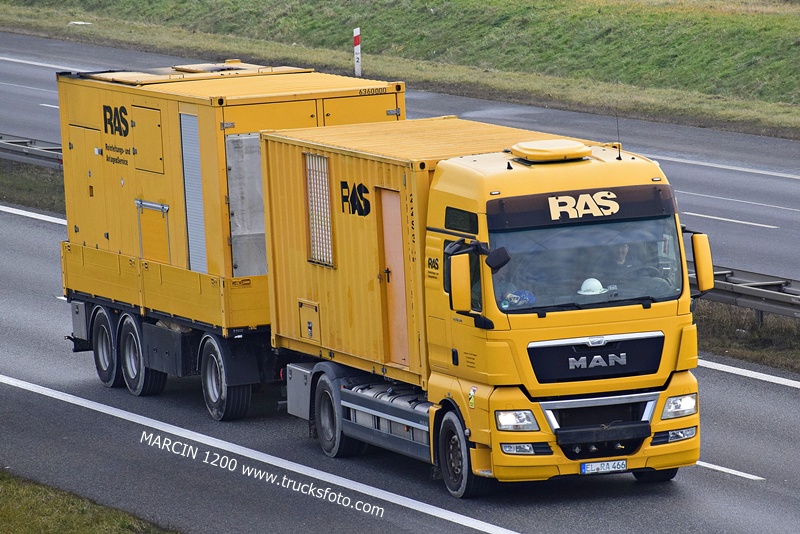 _DSC8793 RAS-crop-MAN TGX.JPG