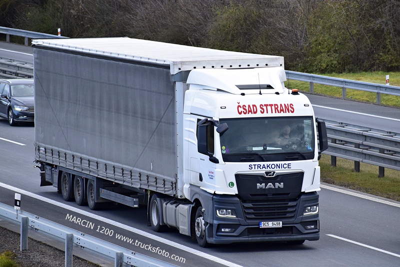 _DSC0236 CSAD STTRANS STRAKONICE-crop-MAN TGX II.JPG