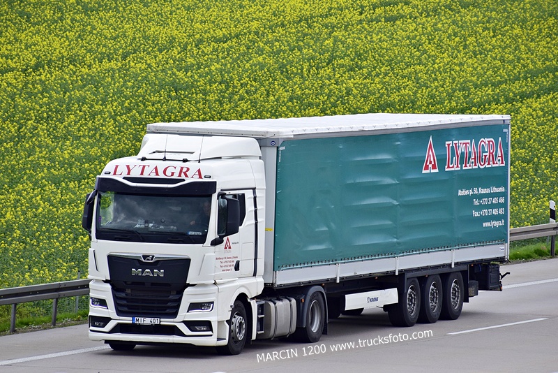 _DSC2441 LYTAGRA-crop-MAN TGX II.JPG