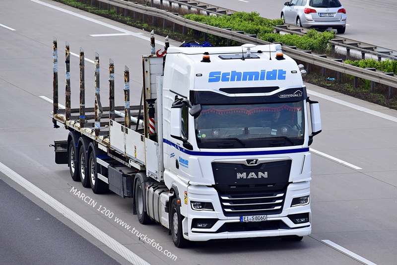 _DSC5019 SCHMIDT-crop-MAN TGX II.JPG