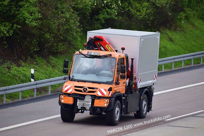 _DSC1092 UNIMOG-crop------.JPG