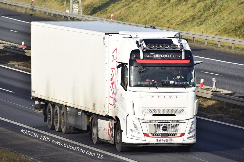 _DSC8585 MAJKA-crop-VOLVO FH AERO.JPG