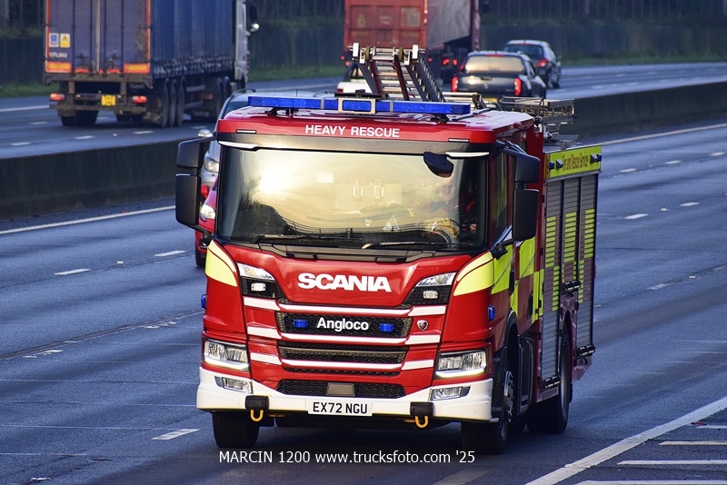 _DSC9385 STRAŻ POŻARNA ZAGRANICA-crop-SCANIA ANGLOCO.JPG