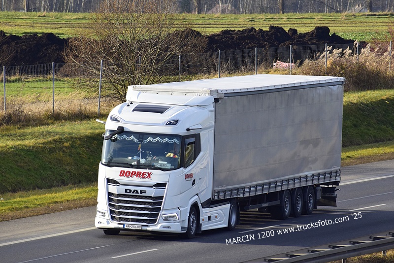 _DSC8022 DOPREX-crop-DAF XG.JPG