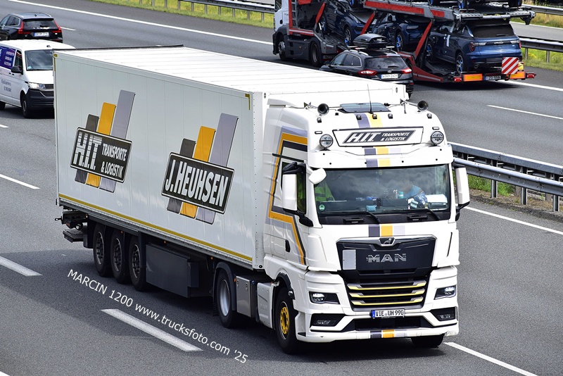 _DSC9268 HIT J.HEUHSEN-crop-MAN TGX II.JPG