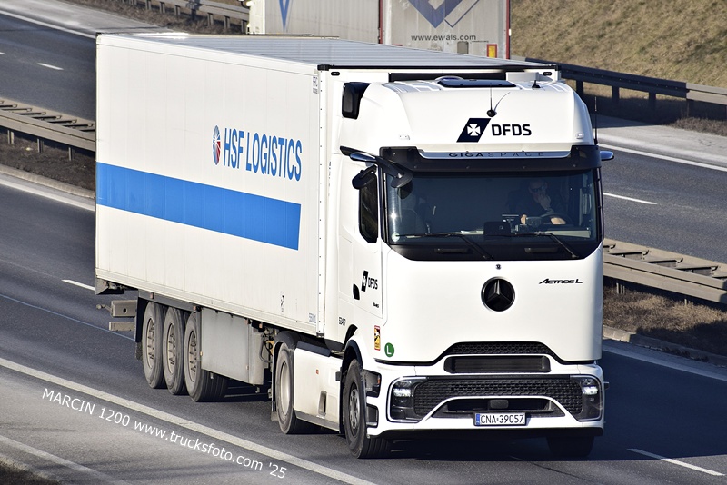 _DSC1023 DFDS-crop-ActrosL ProCabin.JPG