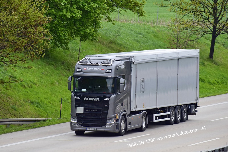 _DSC1248 NEW TRANS-crop-SCANIA S.JPG