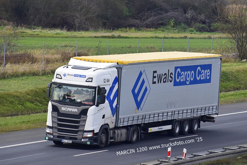 _DSC5513 EWALS CARGO CARE-crop-SCANIA S.JPG