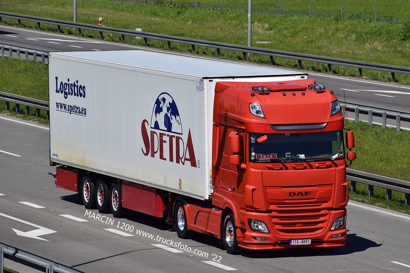_DSC5390 SPETRA-crop-DAF XF 106 II.JPG