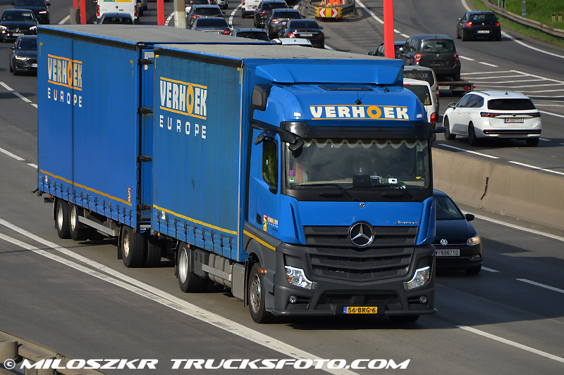 Mercedes Benz Actros MP4_Verhoek _4937.JPG