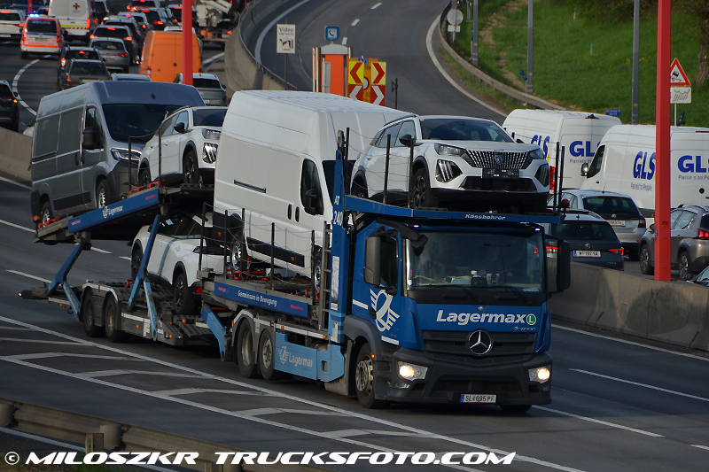 Mercedes Benz Actros MP4_Lagermax_4204.JPG