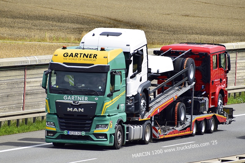 GARTNER (9)-crop-MAN TGX II.JPG