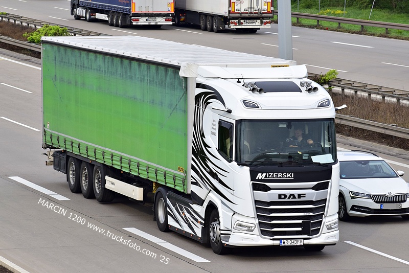 _DSC5488 MIZERSKI-crop-DAF XG.JPG